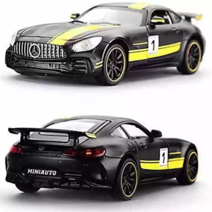 Mercedes Benz AMG GTR - 1:32 Scale Model