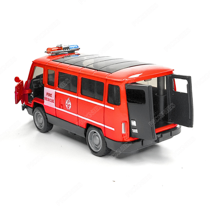 Russian UAZ-3962 Van - 1:36 Scale Model