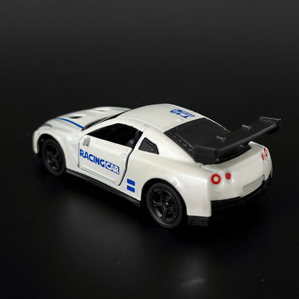 Nissan GTR - 1:64 Scale Model