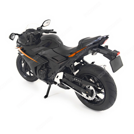 Suzuki GSX 250R - 1: 24 Diecast Metal Bike
