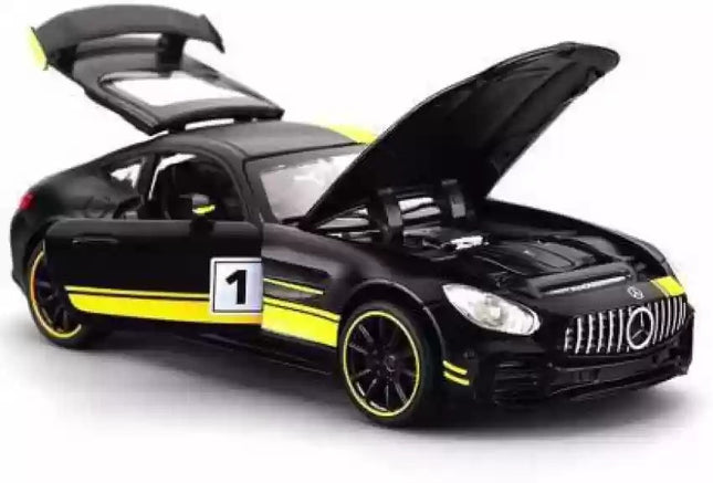 Mercedes Benz AMG GTR - 1:32 Scale Model