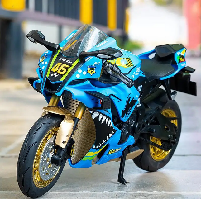 Yamaha YZF R1M 1:9 Scale Die-Cast Model Bike