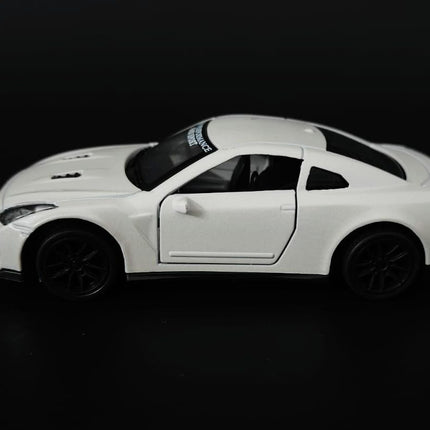 Nissan GTR - 1:43 Scale Model