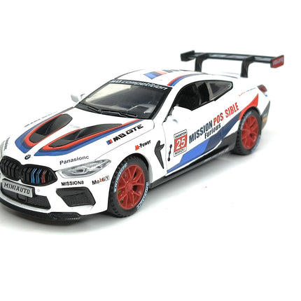 BMW M8 Competition – 1:32 Scale Diecast Model