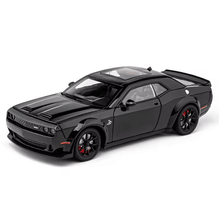 Dodge Challenger SRT Hellcat - 1:24 Scale Model